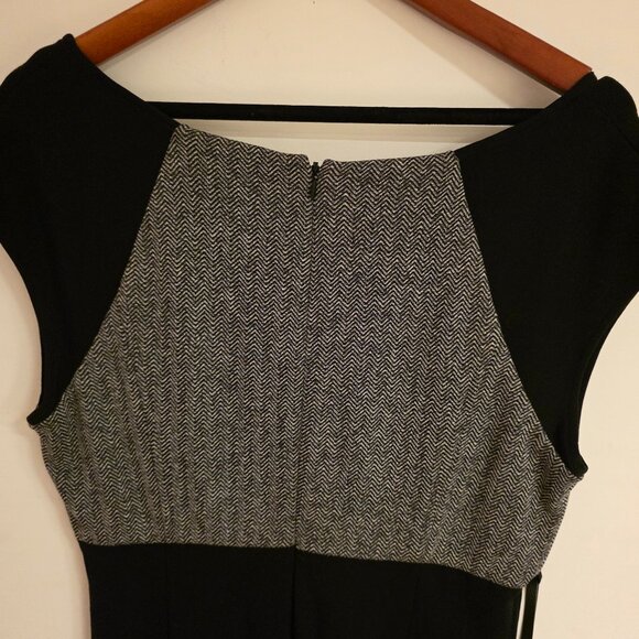 Dress - Picture 2 of 5